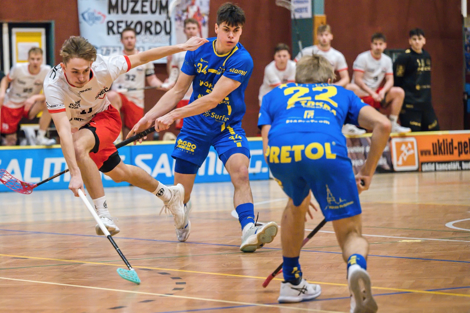 SPARTAK PELHŘIMOV v.s.FBC INTEVO TŘINEC 8:7p